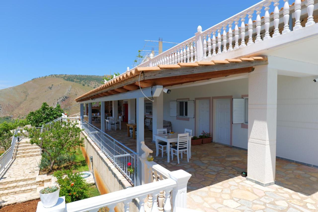 Sunset Villas Кєпаро Екстер'єр фото