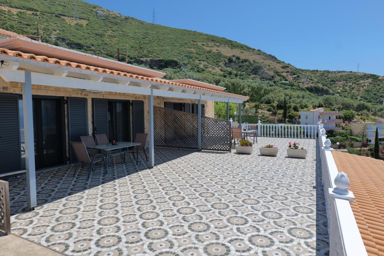 Sunset Villas Кєпаро Екстер'єр фото